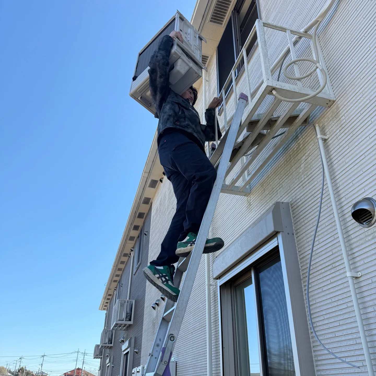 夏に向けてエアコンの動作確認はお済ですか?☀️ 今年は酷暑と...